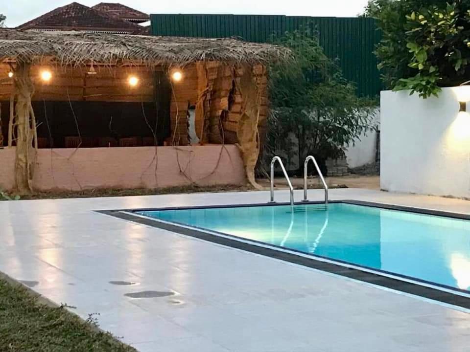 Aradhana Airport Transit Hotel Katunayaka Exterior photo
